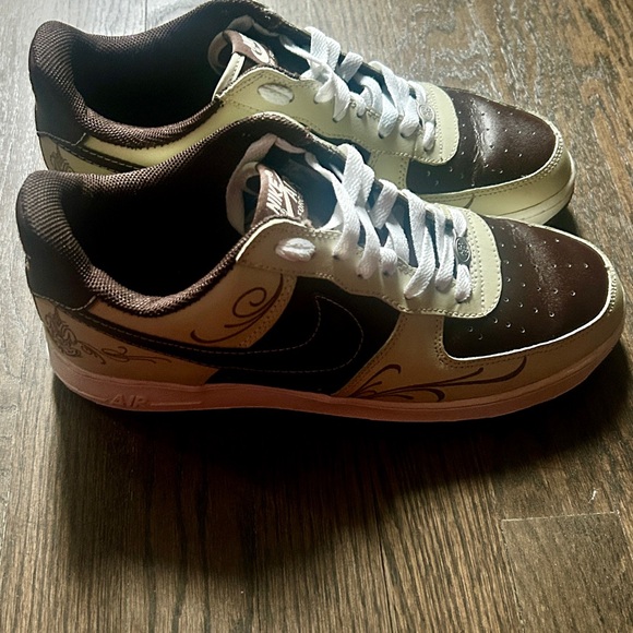 Nike Air Force 1 “Brown Pride”- Mister Cartoon (Men’s 10) - Picture 3 of 5